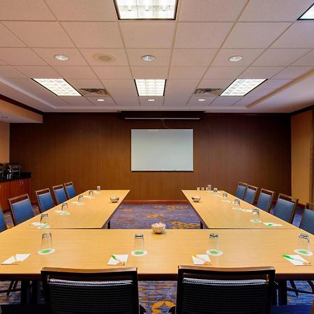 Courtyard By Marriott Chicago Schaumburg/Woodfield Mall Εξωτερικό φωτογραφία