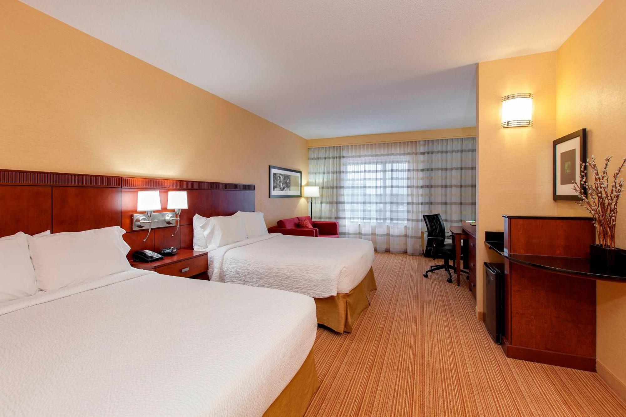 Courtyard By Marriott Chicago Schaumburg/Woodfield Mall Εξωτερικό φωτογραφία