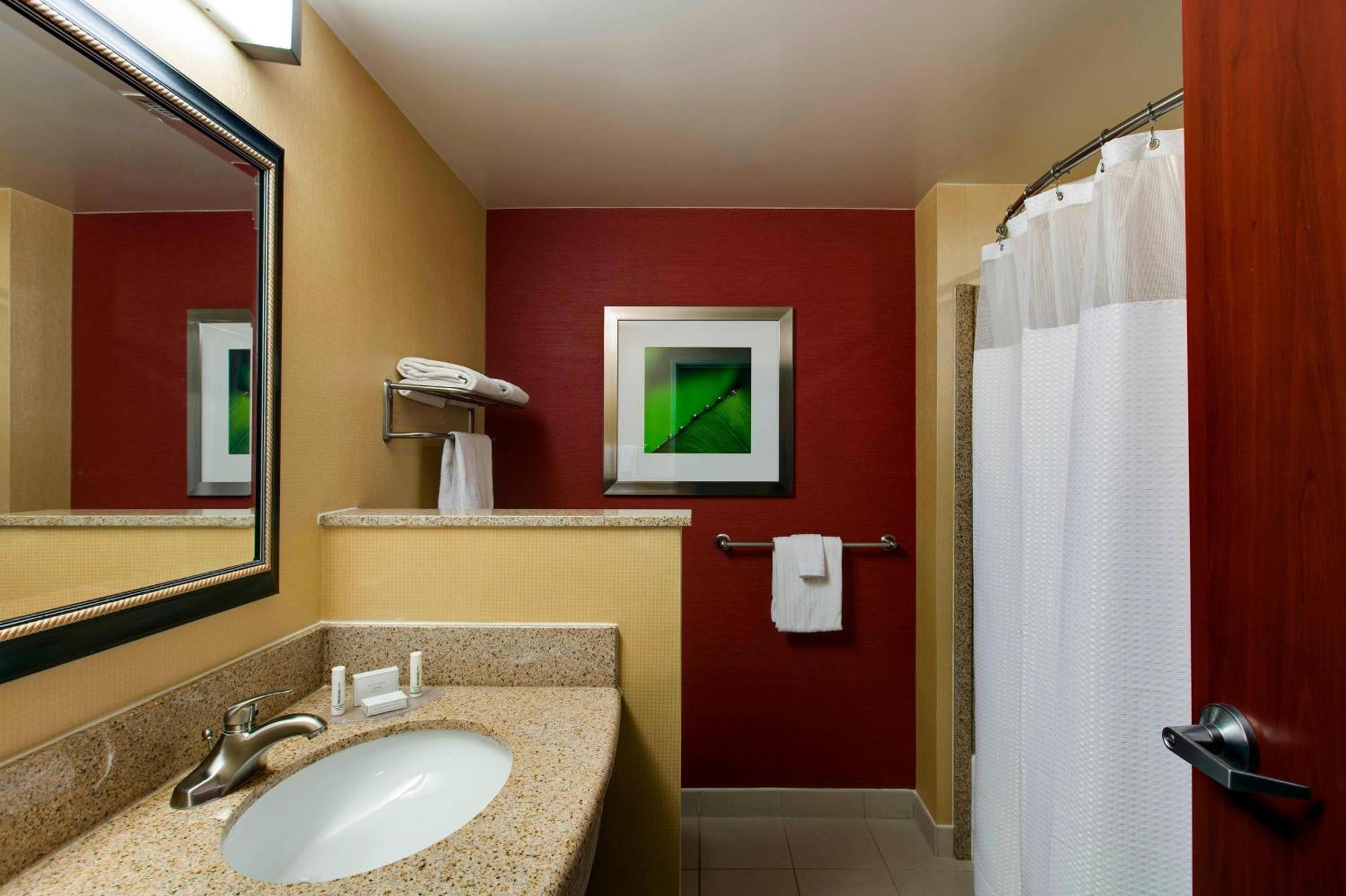 Courtyard By Marriott Chicago Schaumburg/Woodfield Mall Εξωτερικό φωτογραφία